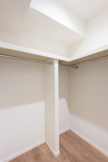 洋室2【ウォークインクローゼット】(内装) 洋室2【ウォークインクローゼット】(内装)